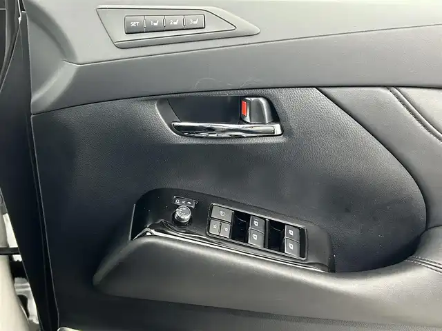 トヨタ ヴェルファイア ハイブリット ZR 熊本県 2021(令3)年 7.2万km ホワイトパールクリスタルシャイン ワンオーナー/純正ナビ（走行中視聴可能）/CD/DVDデッキ/純正フリップダウンモニター/ビルトインETC/レザーシート/前席シートヒーター/シートベンチレーション/パワーバックドア/社外前後ドライブレコーダー/トヨタセーフティセンス/・プリクラッシュセーフティ/・レーントレーシングアシスト/・レーダークルーズコントロール/・オートマチックハイビーム/・ロードサインアシスト/・パーキングサポートブレーキ/純正１７インチアルミホイール/保証書/取扱説明書