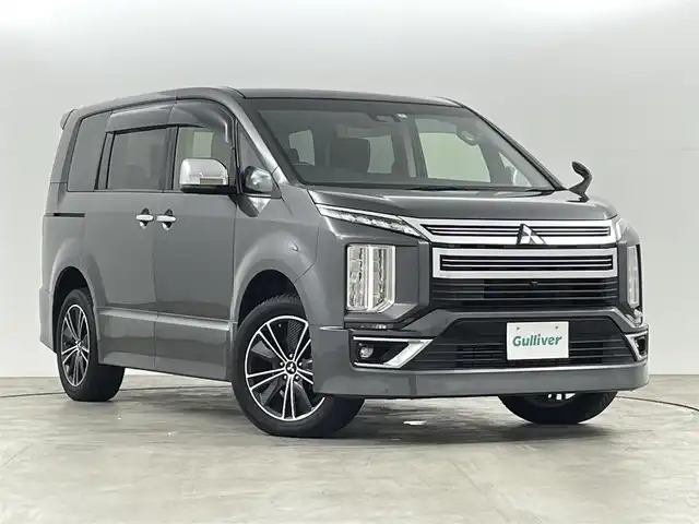 三菱 デリカＤ：５ アーバンギア G 福島県 2019(令1)年 4万km クールシルバーM/アイガーグレーM e-Assist/・衝突軽減ブレーキ/・車線逸脱警報装置/・レーダークルーズコントロール/・オートマチックハイビーム/・誤発進抑制装置/純正ナビ/・型番：GCX778W/・フルセグTV/Bluetooth/CD/DVD/・バックカメラ/・ETC/両側パワースライドドア/アイドリングストップ/電子パーキング/・オートホールド/革巻きステアリング/・ステアリングリモコン/プッシュスタート/・スマートキー/・スペアキー/LEDヘッドライト/・オートライト/・フォグライト/・オートマチックハイビーム/電動格納ミラー/純正フロアマット