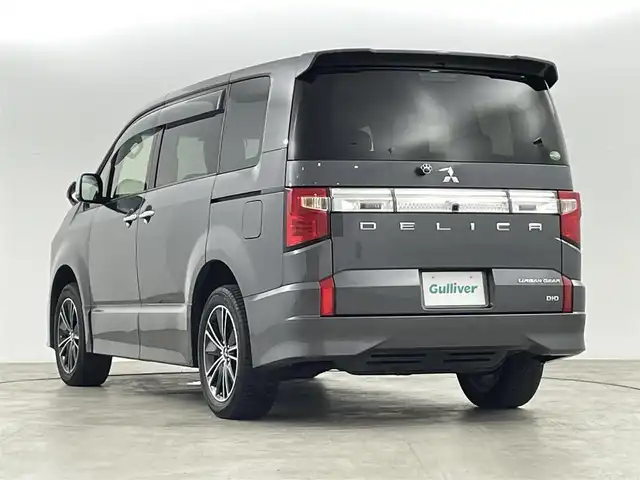 三菱 デリカＤ：５ アーバンギア G 福島県 2019(令1)年 4万km クールシルバーM/アイガーグレーM e-Assist/・衝突軽減ブレーキ/・車線逸脱警報装置/・レーダークルーズコントロール/・オートマチックハイビーム/・誤発進抑制装置/純正ナビ/・型番：GCX778W/・フルセグTV/Bluetooth/CD/DVD/・バックカメラ/・ETC/両側パワースライドドア/アイドリングストップ/電子パーキング/・オートホールド/革巻きステアリング/・ステアリングリモコン/プッシュスタート/・スマートキー/・スペアキー/LEDヘッドライト/・オートライト/・フォグライト/・オートマチックハイビーム/電動格納ミラー/純正フロアマット