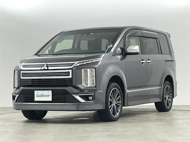 三菱 デリカＤ：５ アーバンギア G 福島県 2019(令1)年 4万km クールシルバーM/アイガーグレーM e-Assist/・衝突軽減ブレーキ/・車線逸脱警報装置/・レーダークルーズコントロール/・オートマチックハイビーム/・誤発進抑制装置/純正ナビ/・型番：GCX778W/・フルセグTV/Bluetooth/CD/DVD/・バックカメラ/・ETC/両側パワースライドドア/アイドリングストップ/電子パーキング/・オートホールド/革巻きステアリング/・ステアリングリモコン/プッシュスタート/・スマートキー/・スペアキー/LEDヘッドライト/・オートライト/・フォグライト/・オートマチックハイビーム/電動格納ミラー/純正フロアマット