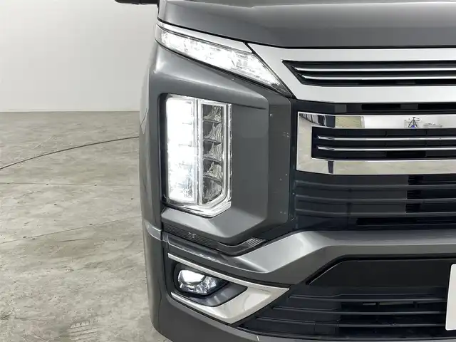 三菱 デリカＤ：５ アーバンギア G 福島県 2019(令1)年 4万km クールシルバーM/アイガーグレーM e-Assist/・衝突軽減ブレーキ/・車線逸脱警報装置/・レーダークルーズコントロール/・オートマチックハイビーム/・誤発進抑制装置/純正ナビ/・型番：GCX778W/・フルセグTV/Bluetooth/CD/DVD/・バックカメラ/・ETC/両側パワースライドドア/アイドリングストップ/電子パーキング/・オートホールド/革巻きステアリング/・ステアリングリモコン/プッシュスタート/・スマートキー/・スペアキー/LEDヘッドライト/・オートライト/・フォグライト/・オートマチックハイビーム/電動格納ミラー/純正フロアマット