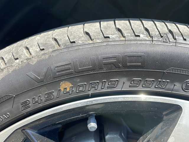 トヨタ アルファードハイブリット エグゼクティブ ラウンジ S 青森県 2019(平31)年 7.4万km ブラック 4WD/TコネクトSDナビ・フルセグTV/JBLプレミアムサウンド/リアシートエンターテイメント/CD・DVD・Bluetooth/パノラミックビューモニター/12.1インチ純正フリップダウンモニター/OPホワイトレザーシート/前席エアシート・ヒーター/2列目エグゼクティブラウンジシート/デジタルインナーミラー/ステアリングヒーター/両側パワースライドドア/パワーバックドア/セーフティセンス/プリクラッシュセーフティ/レーダークルーズコントロール/レーントレーシングアシスト/アダプティブハイビーム/ブラインドスポットモニター/インテリジェントクリアランスソナー/AC100V1500W電源/ビルトインETC2.0/3眼LEDヘッドライト/LEDフォグランプ/モデリスタ19インチアルミ