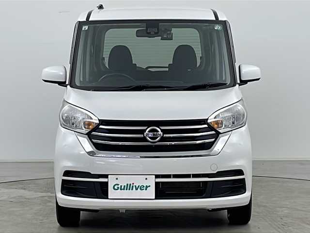 日産 デイズ ルークス X Vセレクション 富山県 2017(平29)年 4.3万km ブリリアントホワイトパール ・4WD/・寒冷地仕様/・純正ナビ&TV&CD&DVD&BT/・全方位カメラ/・両側パワースライドドア/・エマージェンシーブレーキ/・純正エンジンスターター/・社外ドライブレコーダー/・プッシュスタート/・革巻きステアリング/・アイドリングストップ/・ヘッドライトレベライザー/・ETC/・スマートキー/・スペアキー