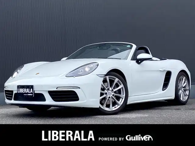 ポルシェ ７１８ボクスター 栃木県 2019(令1)年 4.8万km 白 スポクロパッケージ /PASM /PDLS /スポーツテールパイプ　/クルコン　/Bカメラ　/純正ナビ　/AppleCarPlay  /シートヒーター　/白黒レザー　/ETC  /純正19インチAW  /社外ドラレコ　/社外レーダー