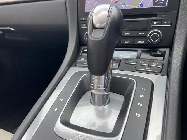 ポルシェ ７１８ボクスター 栃木県 2019(令1)年 4.8万km 白 スポクロパッケージ /PASM /PDLS /スポーツテールパイプ　/クルコン　/Bカメラ　/純正ナビ　/AppleCarPlay  /シートヒーター　/白黒レザー　/ETC  /純正19インチAW  /社外ドラレコ　/社外レーダー