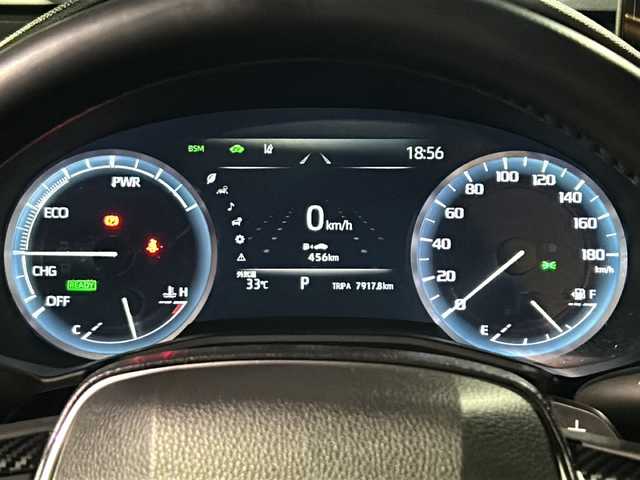トヨタ クラウン ハイブリッド RS アドバンス 愛知県 2021(令3)年 2.4万km プレシャスホワイトパール /禁煙車/後期モデル//社外アンダーエアロ//BBS18インチアルミホイール//サンルーフ/黒革シート//メーカー12.3インチナビ//フルセグTV/Bluetooth//バックカメラ//ビルトインETC//トヨタセーフティセンス//プリクラッシュセーフティ//レーントレーシングアシスト//オートマチックハイビーム//レーダークルーズコントロール//先行車発進お知らせ//クリアランスソナー//ブラインドスポットモニター//ヘッドアップディスプレイ//前席パワーシート（D席メモリ付き）//前席シートヒーター//前席シートベンチレーション//ステアリングヒーター//LEDオートライト//電動格納ミラーウィンカー//マフラーカッター//純正フロアマット/純正ドアバイザー//純正AW付き冬タイヤ4本積み込み//スマートキースペア//カードキー//取扱説明書/新車保証書