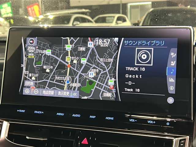 トヨタ クラウン ハイブリッド RS アドバンス 愛知県 2021(令3)年 2.4万km プレシャスホワイトパール /禁煙車/後期モデル//社外アンダーエアロ//BBS18インチアルミホイール//サンルーフ/黒革シート//メーカー12.3インチナビ//フルセグTV/Bluetooth//バックカメラ//ビルトインETC//トヨタセーフティセンス//プリクラッシュセーフティ//レーントレーシングアシスト//オートマチックハイビーム//レーダークルーズコントロール//先行車発進お知らせ//クリアランスソナー//ブラインドスポットモニター//ヘッドアップディスプレイ//前席パワーシート（D席メモリ付き）//前席シートヒーター//前席シートベンチレーション//ステアリングヒーター//LEDオートライト//電動格納ミラーウィンカー//マフラーカッター//純正フロアマット/純正ドアバイザー//純正AW付き冬タイヤ4本積み込み//スマートキースペア//カードキー//取扱説明書/新車保証書