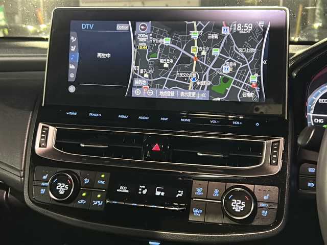 トヨタ クラウン ハイブリッド RS アドバンス 愛知県 2021(令3)年 2.4万km プレシャスホワイトパール /禁煙車/後期モデル//社外アンダーエアロ//BBS18インチアルミホイール//サンルーフ/黒革シート//メーカー12.3インチナビ//フルセグTV/Bluetooth//バックカメラ//ビルトインETC//トヨタセーフティセンス//プリクラッシュセーフティ//レーントレーシングアシスト//オートマチックハイビーム//レーダークルーズコントロール//先行車発進お知らせ//クリアランスソナー//ブラインドスポットモニター//ヘッドアップディスプレイ//前席パワーシート（D席メモリ付き）//前席シートヒーター//前席シートベンチレーション//ステアリングヒーター//LEDオートライト//電動格納ミラーウィンカー//マフラーカッター//純正フロアマット/純正ドアバイザー//純正AW付き冬タイヤ4本積み込み//スマートキースペア//カードキー//取扱説明書/新車保証書