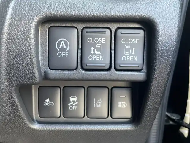 日産 デイズ ルークス ハイウェイスター Gターボ 東京都 2018(平30)年 0.7万km プレミアムパープルP ワンオーナー/純正メモリーナビ/　フルセグTV/DVD/CD/Bluetooth/アラウンドビューモニター/クルーズコントロール/両側パワースライドドア/エマージェンシーブレーキ/車線逸脱警報/踏み間違い防止アシスト/ドライブレコーダー/純正15インチアルミホイール/ETC/LEDヘッドライト/フォグランプ/オートライトハイビーム/コーナーセンサー/アイドリングストップ/プッシュスタート/スマートキー×2/ステアリングスイッチ/電動オート格納ミラー/ウインカーミラ/横すべり防止/純正フロアマット/ドアバイザー/保証書/取扱説明書