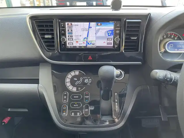日産 デイズ ルークス ハイウェイスター Gターボ 東京都 2018(平30)年 0.7万km プレミアムパープルP ワンオーナー/純正メモリーナビ/　フルセグTV/DVD/CD/Bluetooth/アラウンドビューモニター/クルーズコントロール/両側パワースライドドア/エマージェンシーブレーキ/車線逸脱警報/踏み間違い防止アシスト/ドライブレコーダー/純正15インチアルミホイール/ETC/LEDヘッドライト/フォグランプ/オートライトハイビーム/コーナーセンサー/アイドリングストップ/プッシュスタート/スマートキー×2/ステアリングスイッチ/電動オート格納ミラー/ウインカーミラ/横すべり防止/純正フロアマット/ドアバイザー/保証書/取扱説明書