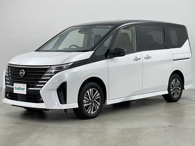 日産 セレナ e－4ORCE ハイウェイスターV 道央・札幌 2024(令6)年 0.2万km パール ・４ＷＤ/・寒冷地仕様/・純正メーカーナビ/・ＢＴ＆ＵＳＢ＆フルセグ＆ＡｐｐｌｅＣａｒｐｌａｙ＆ＨＤＭＩ/・スマホ置くだけ充電/・全方位カメラ/・両側Ｐスライドドア/・プロパイロット/・衝突軽減ブレーキ/・レーンキープアシスト/・レーダークルーズ/・ステアリングスイッチ/・ｅペダル/・ハンズフリーオートスライドドア/・ステアリングヒーター/・１．２列シートヒーター/・ドアミラーヒーター＆ウィンカー/・ＡＣ１００Ｖ/・電動パーキングブレーキ/・ブレーキホールド/・オートライト/・オートマチックハイビーム/・ＬＥＤヘッドライト＆フォグ/・スマートルームミラー