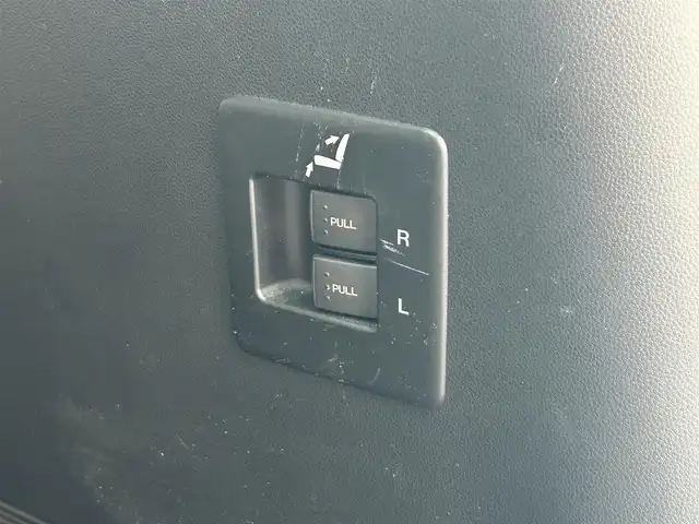 マツダ ＭＰＶ 23S Lパッケージ 広島県 2014(平26)年 6.5万km アルミニウムメタリック 禁煙/純正ナビ/CD/DVD/DTV/Bluetooth/バックカメラ/アルパインフリップダウンモニター/両側パワースライドドア/パワーバックドア/レザーシート/シートヒーター/パワーシート/純正アルミホイール/HIDオートライト/スマートキー/スペアキー/純正フロアマット/純正ドアバイザー