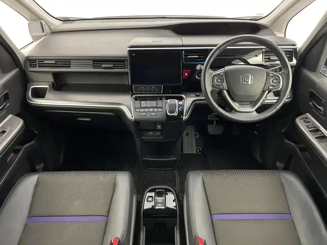 ホンダ ステップワゴン スパーダ ハイブリッドG EX HセンシングBスタイ 新潟県 2019(令1)年 5.6万km プラチナホワイトパール ワンオーナー/純正メモリナビ/　フルセグTV/Bluetooth/CD/DVD/ホンダセンシング/・衝突被害軽減ブレーキ/・誤発進抑制機能/・歩行者事故低減ステアリング/・路外逸脱抑制機能/・アダプティブクルーズコントロール/・車線維持支援システム/・先行車発進お知らせ機能/・標識認識機能/ハーフレザーシート/前席シートヒーター/両側パワースライドドア/純正ドライブレコーダー/バックモニター/ビルトインETC/レザーステアリング/ステアリングスイッチ/禁煙車