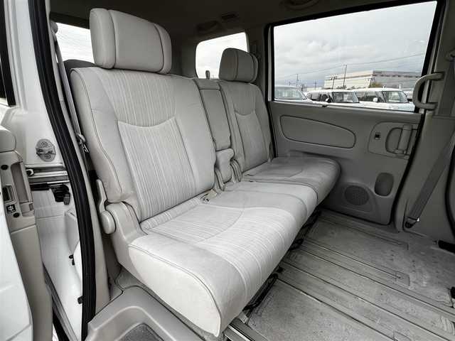 日産 セレナ 20G 道央・札幌 2011(平23)年 11.9万km ブリリアントホワイトパール ４WD/純正HDDナビ/AM/FM/BT/CD/DVD/ワンセグ/横滑り防止装置/クルーズコントロール/バックカメラ/ビルトインETC/ドライブレコーダー/アイドリングストップ/ECOMODE/両側パワースライドドア/革巻きステアリング/ステアリングリモコン/プッシュスタート/スマートキー/ハロゲンヘッドライト/オートライト/フォグランプ/ヘッドライトレベライザー/電動格納ミラー/ウィンカーミラー/純正フロアマット/スペアキー/社外AW付冬タイヤ積込/195/65/R15/2019年/山4mm