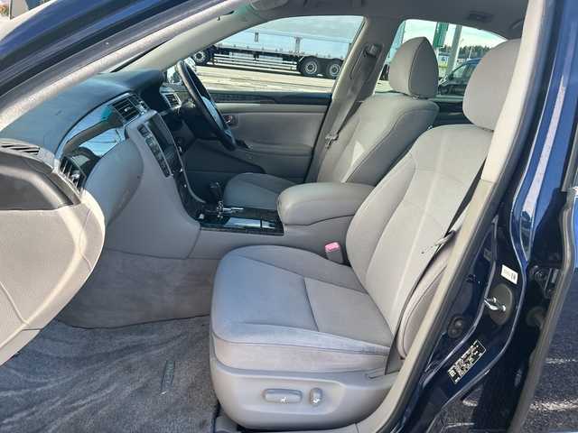 トヨタ クラウン ロイヤル ロイヤルサルーン G 千葉県 2007(平19)年 8.2万km ダークブルーマイカ 純正ＨＤＤナビ　オートクルーズコントロール　電動サンシェード　パワーシート　バックカメラ　純正ドライブレコーダー　スマートキー　純正マット　カーテンエアバッグ　ＥＴＣ　純正ＡＷ　ＬＥＤヘッドライト