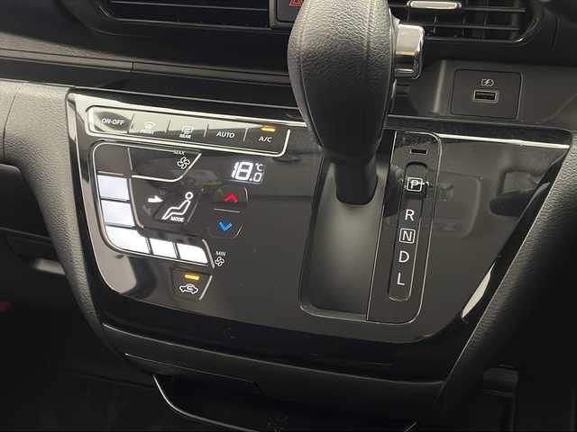 日産 デイズ ハイウェイスターG ターボ 宮崎県 2021(令3)年 3.7万km ホワイトパール エマ―ジェンシーブレーキ/車線逸脱警報/オートマチックハイビーム/コーナーセンサー/先行車発進お知らせ/純正9インチSDナビ/フルセグTV/CD/DVD/Bluetooth/アラウンドビューモニター/LEDヘッドライト/アイドリングストップ/純正ナビ一体型ドライブレコーダー（DJ4-D)/純正15インチAW