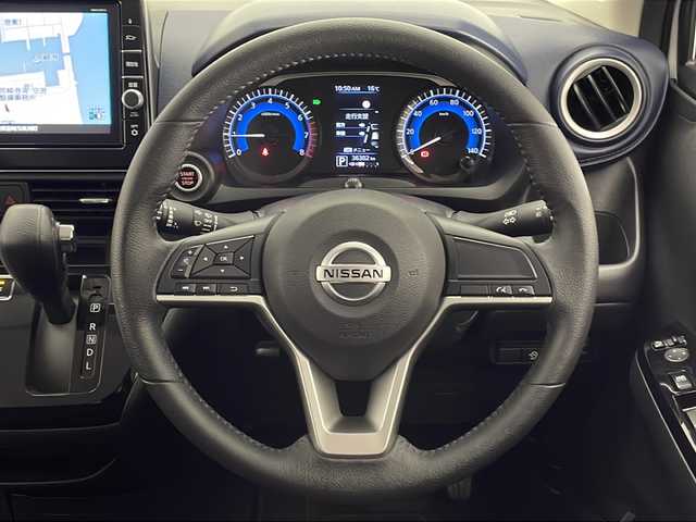 日産 デイズ ハイウェイスターG ターボ 宮崎県 2021(令3)年 3.7万km ホワイトパール エマ―ジェンシーブレーキ/車線逸脱警報/オートマチックハイビーム/コーナーセンサー/先行車発進お知らせ/純正9インチSDナビ/フルセグTV/CD/DVD/Bluetooth/アラウンドビューモニター/LEDヘッドライト/アイドリングストップ/純正ナビ一体型ドライブレコーダー（DJ4-D)/純正15インチAW