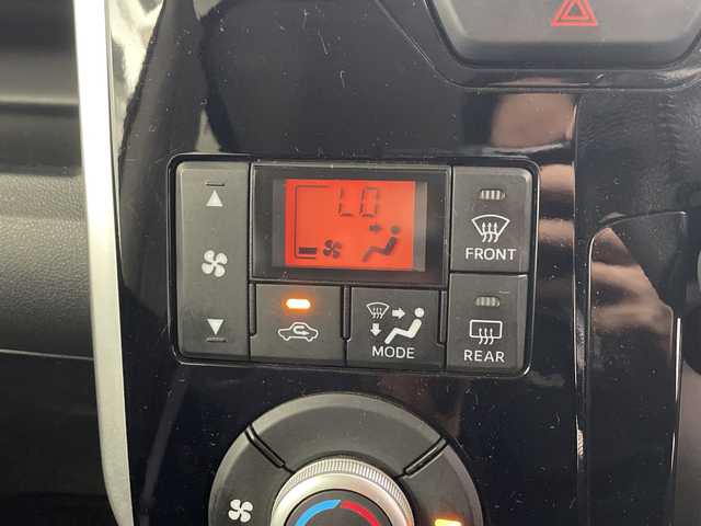 ダイハツ タント カスタム RS SA 群馬県 2014(平26)年 8.7万km ナイトシャドーパープルクリスタルM ４ＷＤ　純正オーディオ　オートライト　両側電動スライドドア　プッシュスタート　スマートキー　バニティミラー　革巻きハンドル　リアサンシェード　盗難防止装置　横滑り防止機能　衝突被害軽減ブレーキ　禁煙車