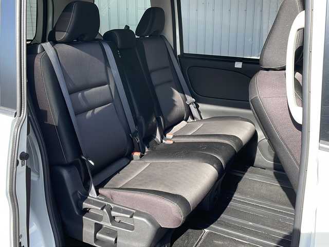 日産 セレナ ハイウェイスター プロパイロットED 長野県 2016(平28)年 6.1万km ブリリアントホワイトパール 2トーン プロパイロット/エマージェンシーブレーキ/純正9型ナビフルセグTV/バックカメラ/フリップダウンモニター/両側パワースライドドア/ドライブレコーダー/純正15インチアルミ/コーナーセンサー/社外マフラー/保証書/スペアキー