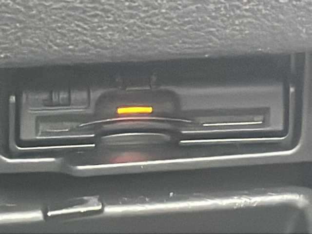 日産 セレナ ハイウェイスター プロパイロットED 長野県 2016(平28)年 6.1万km ブリリアントホワイトパール 2トーン プロパイロット/エマージェンシーブレーキ/純正9型ナビフルセグTV/バックカメラ/フリップダウンモニター/両側パワースライドドア/ドライブレコーダー/純正15インチアルミ/コーナーセンサー/社外マフラー/保証書/スペアキー