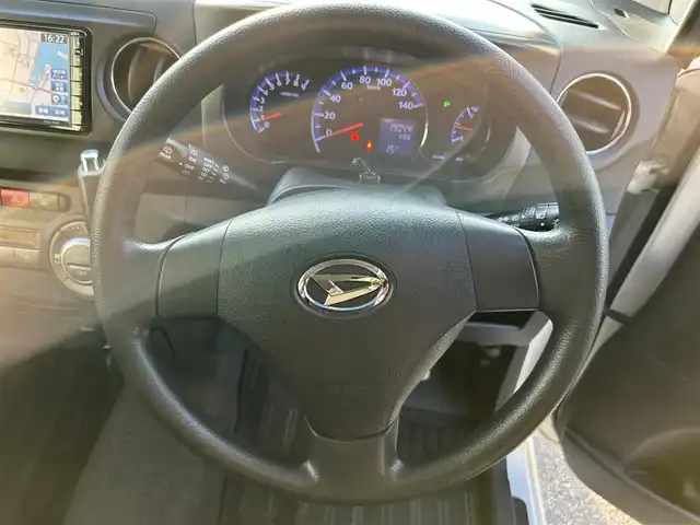 ダイハツ タント エグゼ カスタムX 長崎県 2010(平22)年 1.9万km パールホワイトⅢ 純正ナビ(FM/AM/CD/DVD/フルセグTV)/Bluetooth接続/バックカメラ/スマートキー/オートエアコン/ETC/ドラレコ/純正フロアマット/ドアバイザー/純正14インチアルミホイール/SRSエアバッグ/ABS/イモビライザーシステム/LEDヘッドライト