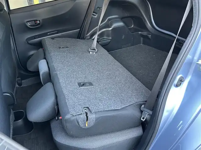 トヨタ ヴィッツ F スマイルエディション 千葉県 2013(平25)年 2.7万km ライトブルーメタリック 保証書、取扱説明書、スペアキー1本/純正SDナビ（NSZT－W62G）/AM、FM、CD、DVD、BT、フルセグTV/バックカメラ/TVキャンセラー/エンジンプッシュスタート/電動格納ミラー/レベライザー/オートライト/純正フロアマット/シートリフター