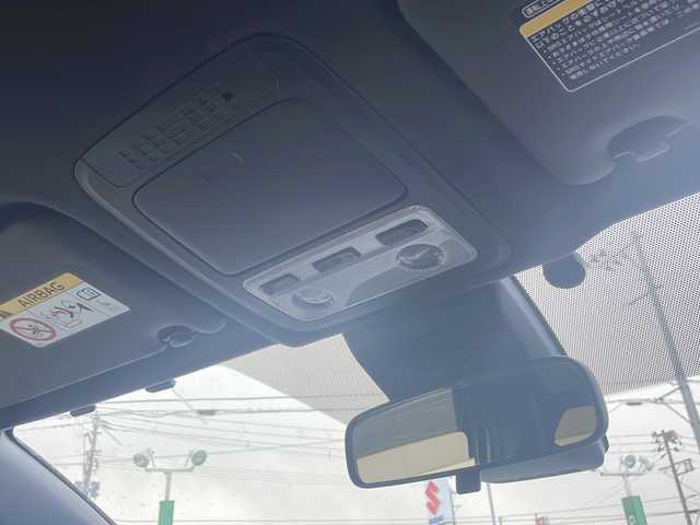 トヨタ エスクァイア Gi 岩手県 2017(平29)年 9.4万km ホワイトパールクリスタルシャイン 寒冷地仕様　セーフティセンス　ＡＬＰＩＮＥ１１型ナビ　フリップダウン　ダブルゾーン再生　フルセグ　バックＣ　レザーシート　シートヒーター　両側電動スライド　クルコン　コーナーセンサー　純正１５ＡＷ