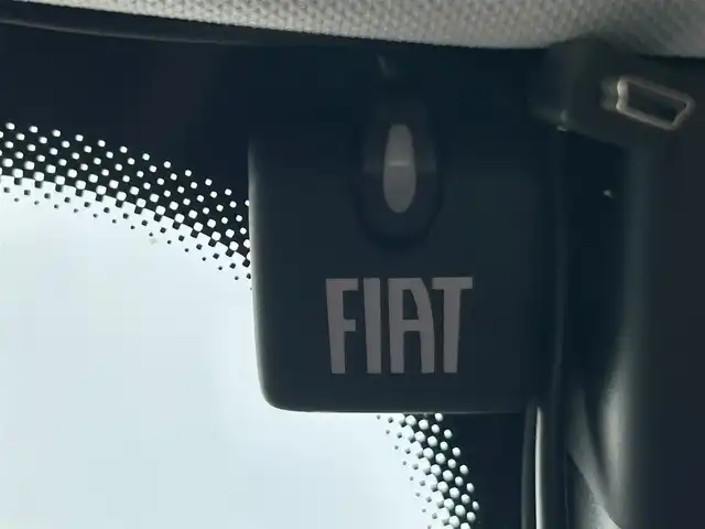 フィアット ５００Ｘ 岡山県 2016(平28)年 12.1万km 赤 スマートキー/社外メモリ SD ナビ/ドライブレコーダー/オートライト/純正アルミホイール/ETC/プッシュスタート/シートヒーター/取扱説明書/保証書