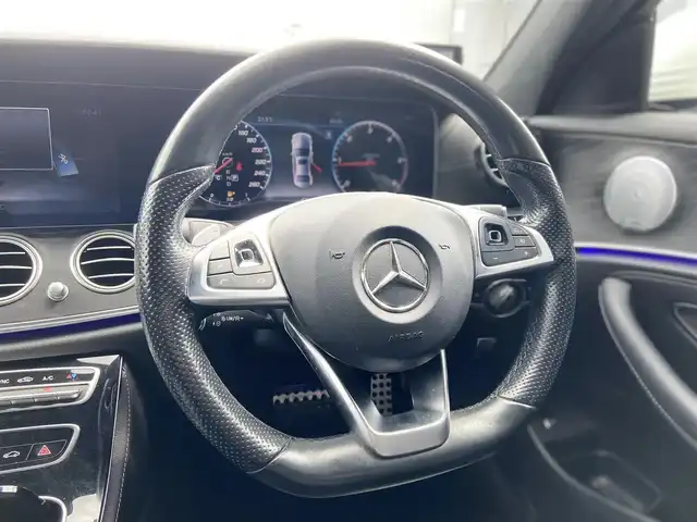 メルセデス・ベンツ Ｅ２２０ｄ アバンギャルド スポーツ 栃木県 2018(平30)年 4.4万km ポーラホワイト 純正アルミ有/Burmester  /HUD  /レーダーセーフティパッケージ  /全方位カメラ　/純正ナビ　/フルセグ　/パワーシート　/シートヒーター　/黒革　/電動リアゲート　/ETC  /LED  /社外19インチAW