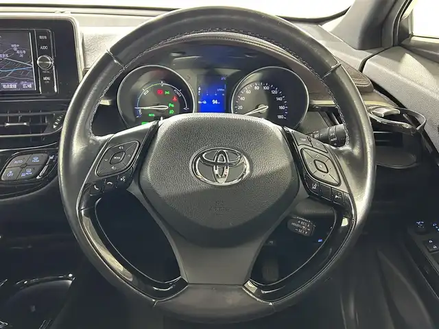 トヨタ Ｃ－ＨＲ G 佐賀県 2017(平29)年 8万km メタルストリームM 純正7インチナビ/フルセグＴＶ/CD/DVD/Bluetooth/モデリスタエアロ/バックカメラ/衝突被害軽減装置/ブラインドスポットモニター/レーダークルーズコントロール/クリアランスソナー/ビルトインETC/オートライト/オートマチックハイビーム/LEDヘッドライト/フォグライト/電子パーキング/ブレーキホールド/前後ドライブレコーダー/運転席・助手席シートヒーター/ハーフレザーシート/ISOFIX対応シート/オートワイパー/純正18インチアルミホイール/純正フロアマット/スマートキー/スペアキー×１
