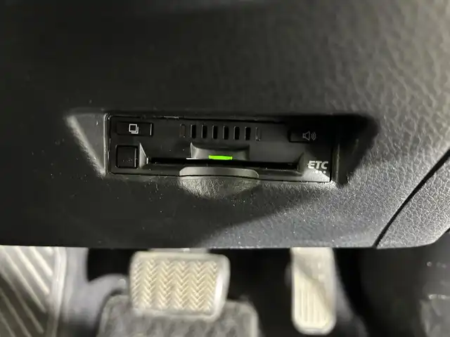 トヨタ Ｃ－ＨＲ G 佐賀県 2017(平29)年 8万km メタルストリームM 純正7インチナビ/フルセグＴＶ/CD/DVD/Bluetooth/モデリスタエアロ/バックカメラ/衝突被害軽減装置/ブラインドスポットモニター/レーダークルーズコントロール/クリアランスソナー/ビルトインETC/オートライト/オートマチックハイビーム/LEDヘッドライト/フォグライト/電子パーキング/ブレーキホールド/前後ドライブレコーダー/運転席・助手席シートヒーター/ハーフレザーシート/ISOFIX対応シート/オートワイパー/純正18インチアルミホイール/純正フロアマット/スマートキー/スペアキー×１