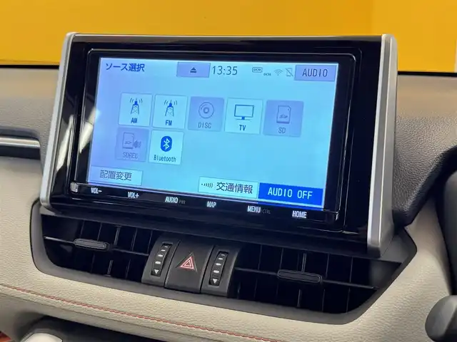 トヨタ ＲＡＶ４ アドベンチャー 群馬県 2019(平31)年 1.7万km アーバンカーキ 禁煙車　衝突軽減　追従型クルコン　ＢＳＭ　クリアランスソナー　純正９インチナビ　フルセグＴＶ　ＢＴバックカメラ　ビルトインＥＴＣ　白革　ルーフレール　温シート　冷シート　４ＷＤ　スマートキー