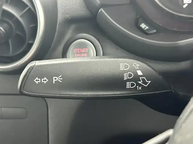 アウディ Ａ１ スポーツバック 1．4TFSI 岡山県 2013(平25)年 4.7万km 白 純正ナビ/（CD/TV/BT)/プッシュスタート/社外前後ドライブレコーダー/オートライト/ETC/ステアリングリモコン/純正フロアマット/アイドリングストップ