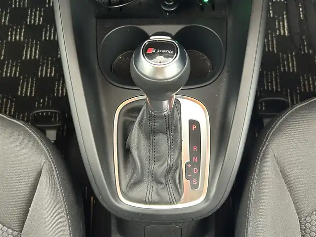 アウディ Ａ１ スポーツバック 1．4TFSI 岡山県 2013(平25)年 4.7万km 白 純正ナビ/（CD/TV/BT)/プッシュスタート/社外前後ドライブレコーダー/オートライト/ETC/ステアリングリモコン/純正フロアマット/アイドリングストップ