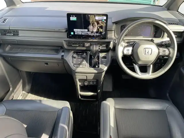 ホンダ ステップワゴン スパーダ 長野県 2022(令4)年 4.6万km クリスタルブラックパール ワンオーナー/4WD/純正ナビ/・Bluetooth/TV/CD/DVD/全方位バックカメラ/社外ETC/クルーズコントロール追走あり/社外ドライブレコーダー/電動リアゲート/純正フロアマット/ハーフレザーシート/前席シートヒーター/両側パワースライド/純正16インチAW/コーナーセンサー前後/LEDオートライト/TVキャンセラー/後部座席サンシェード/アイドリングストップ/寒冷地仕様/スペアキー/スマートキー1本/保証書/取り扱い説明書