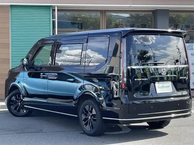 ホンダ ステップワゴン スパーダ 長野県 2022(令4)年 4.6万km クリスタルブラックパール ワンオーナー/4WD/純正ナビ/・Bluetooth/TV/CD/DVD/全方位バックカメラ/社外ETC/クルーズコントロール追走あり/社外ドライブレコーダー/電動リアゲート/純正フロアマット/ハーフレザーシート/前席シートヒーター/両側パワースライド/純正16インチAW/コーナーセンサー前後/LEDオートライト/TVキャンセラー/後部座席サンシェード/アイドリングストップ/寒冷地仕様/スペアキー/スマートキー1本/保証書/取り扱い説明書