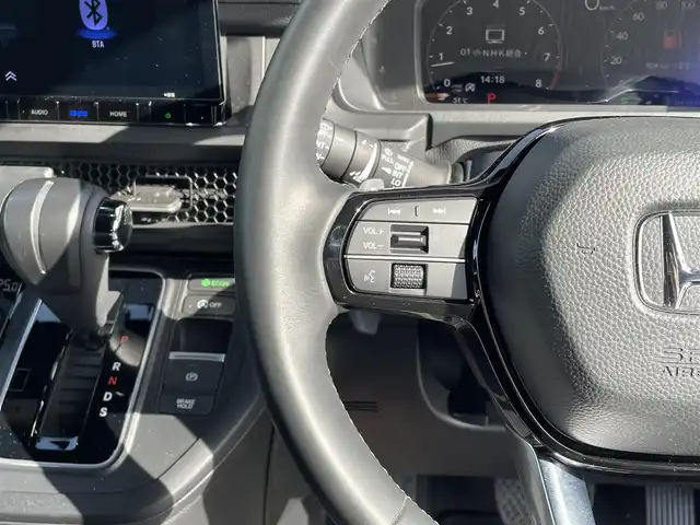 ホンダ ステップワゴン スパーダ 長野県 2022(令4)年 4.6万km クリスタルブラックパール ワンオーナー/4WD/純正ナビ/・Bluetooth/TV/CD/DVD/全方位バックカメラ/社外ETC/クルーズコントロール追走あり/社外ドライブレコーダー/電動リアゲート/純正フロアマット/ハーフレザーシート/前席シートヒーター/両側パワースライド/純正16インチAW/コーナーセンサー前後/LEDオートライト/TVキャンセラー/後部座席サンシェード/アイドリングストップ/寒冷地仕様/スペアキー/スマートキー1本/保証書/取り扱い説明書