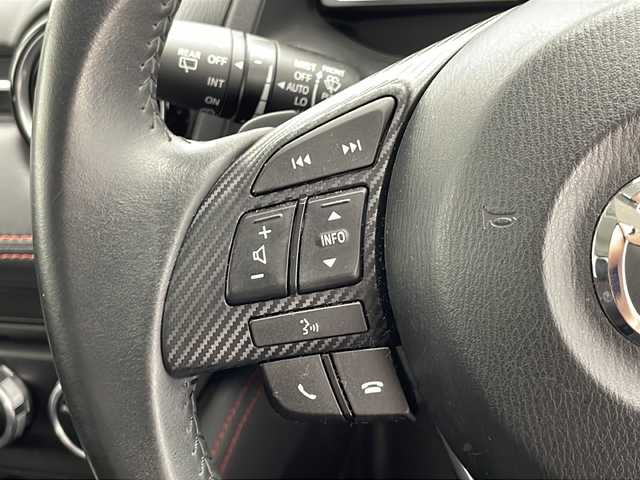 マツダ デミオ XD ツーリング 千葉県 2015(平27)年 5.5万km ダイナミックブルーマイカ 衝突軽減ブレーキ/レーンキープアシスト/クルーズコントロール/純正メモリナビ/（フルセグ/Bluetooth/CD/DVD/FM/AM）/バックカメラ/ETC/ドライブレコーダー（前後）/アイドリングストップ/スマートキー/ヘッドアップディスプレイ/ブラインドスポットモニター/LEDヘッドライト/フォグライト/電動格納ミラー/純正サイドバイザー