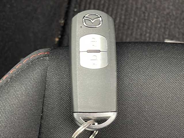 マツダ デミオ XD ツーリング 千葉県 2015(平27)年 5.5万km ダイナミックブルーマイカ 衝突軽減ブレーキ/レーンキープアシスト/クルーズコントロール/純正メモリナビ/（フルセグ/Bluetooth/CD/DVD/FM/AM）/バックカメラ/ETC/ドライブレコーダー（前後）/アイドリングストップ/スマートキー/ヘッドアップディスプレイ/ブラインドスポットモニター/LEDヘッドライト/フォグライト/電動格納ミラー/純正サイドバイザー