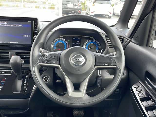 日産 ルークス ハイウェイスター X 山口県 2021(令3)年 3.5万km ホワイトパール 純正SDナビ　【MM319D-L】/・Bluetooth接続/・DVD再生機能有/・フルセグTV/アラウンドビューモニター/ビルトインETC/純正ドライブレコーダー/車線逸脱警報/ふらつき警報/インテリジェントエマージェンシーブレーキ/前方衝突予測警報/標識認識機能/先行車発進お知らせ/踏み間違い衝突防止アシスト/純正フロアマット/片側パワースライドドア/スマートキー/プッシュスタート/スペアキー1本/後席サーキュレーター/純正LEDライト/純正14インチアルミホイール/サンシェード/ウィンカーミラー/保証書