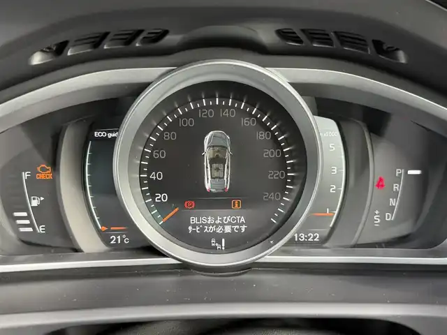 ボルボ Ｖ４０ クロスカントリー D4 モメンタム 愛知県 2017(平29)年 7.8万km 黒 純正ナビ/BT/TV/CD/DVD/USB/バックカメラ/ETC/ブラインドスポットモニター/オートライト/スマートキー/プッシュスタート/アダプティブクルーズコントロール/レーンキープアシスト/オートマチックハイビーム/MDモード付きAT/ハーフレザーシート/LEDヘッドライト/フロアマット/パワーシート/メモリシート/ルーフレール