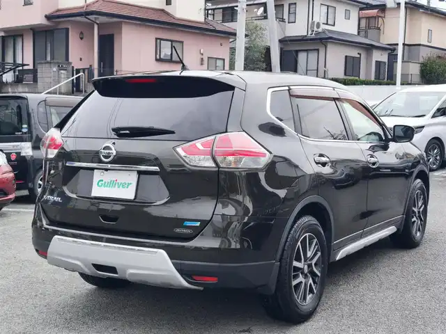 日産 エクストレイル 20X エクストリーマーX 熊本県 2014(平26)年 11.9万km チタニウムカーキ サンルーフ/4WD/純正ナビ（MC313D-W）/【フルセグTV/CD/DVD/BT】/バックカメラ/オートLEDライト/ダウンヒルアシストコントロール/ウィンカーミラー/オートLEDライト/純正17インチAW/革巻きステアリング/前席シートヒーター/社外グリル/ETC/ドライブレコーダー/純正ドアバイザー/純正フロアマット/横滑り防止装置/ABS/盗難防止装置/保証書/取扱説明書