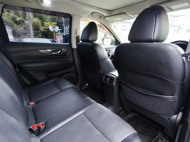 日産 エクストレイル 20X エクストリーマーX 熊本県 2014(平26)年 11.9万km チタニウムカーキ サンルーフ/4WD/純正ナビ（MC313D-W）/【フルセグTV/CD/DVD/BT】/バックカメラ/オートLEDライト/ダウンヒルアシストコントロール/ウィンカーミラー/オートLEDライト/純正17インチAW/革巻きステアリング/前席シートヒーター/社外グリル/ETC/ドライブレコーダー/純正ドアバイザー/純正フロアマット/横滑り防止装置/ABS/盗難防止装置/保証書/取扱説明書