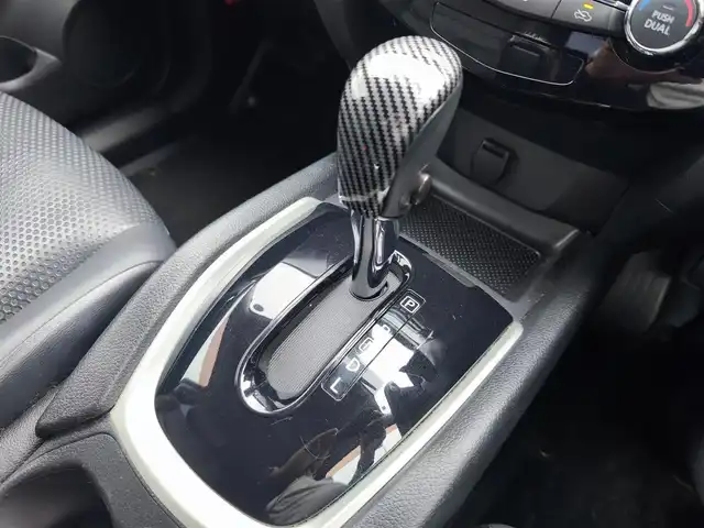 日産 エクストレイル 20X エクストリーマーX 熊本県 2014(平26)年 11.9万km チタニウムカーキ サンルーフ/4WD/純正ナビ（MC313D-W）/【フルセグTV/CD/DVD/BT】/バックカメラ/オートLEDライト/ダウンヒルアシストコントロール/ウィンカーミラー/オートLEDライト/純正17インチAW/革巻きステアリング/前席シートヒーター/社外グリル/ETC/ドライブレコーダー/純正ドアバイザー/純正フロアマット/横滑り防止装置/ABS/盗難防止装置/保証書/取扱説明書