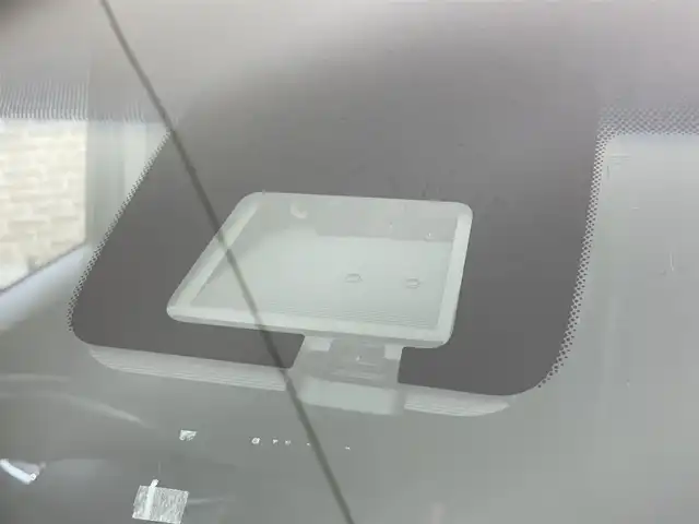 三菱 デリカＤ：５ アーバンギア G パワーパッケージ 岩手県 2019(令1)年 8.9万km ウォームホワイトパール ４WD/ディーゼルターボ/レザーシート/ALPINEビッグXナビ１１インチナビ/マルチアラウンドモニター/e-Assist/レーダークルーズコントロール/衝突被害軽減システム/レーンアシスト/オートマチックハイビーム/後側方車両検知警報システム/後退時車両検知警報システム/横滑り防止装置/アイドリングストップ/オートブレーキホールド/エレクトリックテールゲート/ドライブレコーダー/ETC/AppleCarPlay・AndroidAuto/運転席パワーシート/前席シートヒーター/LEDヘッドライト/純正18インチアルミホイール