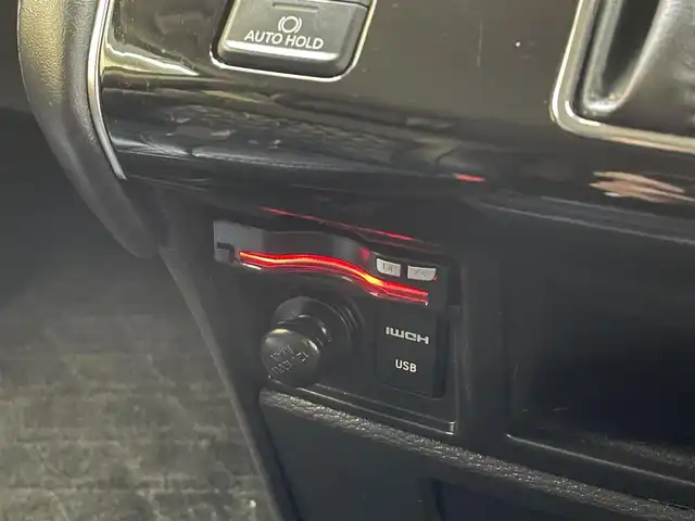 三菱 デリカＤ：５ アーバンギア G パワーパッケージ 岩手県 2019(令1)年 8.9万km ウォームホワイトパール ４WD/ディーゼルターボ/レザーシート/ALPINEビッグXナビ１１インチナビ/マルチアラウンドモニター/e-Assist/レーダークルーズコントロール/衝突被害軽減システム/レーンアシスト/オートマチックハイビーム/後側方車両検知警報システム/後退時車両検知警報システム/横滑り防止装置/アイドリングストップ/オートブレーキホールド/エレクトリックテールゲート/ドライブレコーダー/ETC/AppleCarPlay・AndroidAuto/運転席パワーシート/前席シートヒーター/LEDヘッドライト/純正18インチアルミホイール