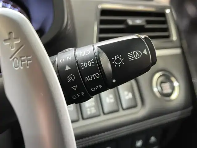 三菱 デリカＤ：５ アーバンギア G パワーパッケージ 岩手県 2019(令1)年 8.9万km ウォームホワイトパール ４WD/ディーゼルターボ/レザーシート/ALPINEビッグXナビ１１インチナビ/マルチアラウンドモニター/e-Assist/レーダークルーズコントロール/衝突被害軽減システム/レーンアシスト/オートマチックハイビーム/後側方車両検知警報システム/後退時車両検知警報システム/横滑り防止装置/アイドリングストップ/オートブレーキホールド/エレクトリックテールゲート/ドライブレコーダー/ETC/AppleCarPlay・AndroidAuto/運転席パワーシート/前席シートヒーター/LEDヘッドライト/純正18インチアルミホイール