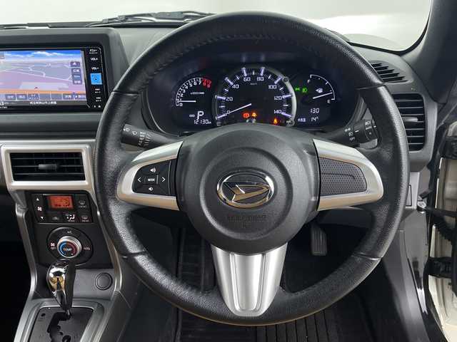 ダイハツ コペン セロ 埼玉県 2024(令6)年 1.3万km パールホワイトⅢ 純正ナビ　/バックカメラ　/フルセグＴＶ　/Ｂｌｕｅｔｏｏｔｈ　/シートヒーター　/オートＬＥＤライト　/ビルトインＥＴＣ　/純正１６インチアルミホイール　/踏み間違い防止機能　/フロアマット　/フォグライト