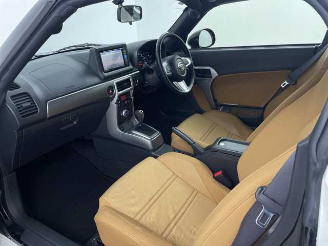 ダイハツ コペン セロ 埼玉県 2024(令6)年 1.3万km パールホワイトⅢ 純正ナビ　/バックカメラ　/フルセグＴＶ　/Ｂｌｕｅｔｏｏｔｈ　/シートヒーター　/オートＬＥＤライト　/ビルトインＥＴＣ　/純正１６インチアルミホイール　/踏み間違い防止機能　/フロアマット　/フォグライト