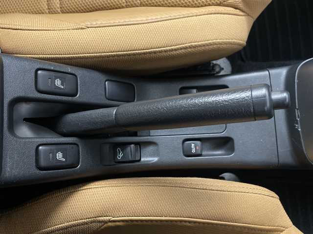 ダイハツ コペン セロ 埼玉県 2024(令6)年 1.3万km パールホワイトⅢ 純正ナビ　/バックカメラ　/フルセグＴＶ　/Ｂｌｕｅｔｏｏｔｈ　/シートヒーター　/オートＬＥＤライト　/ビルトインＥＴＣ　/純正１６インチアルミホイール　/踏み間違い防止機能　/フロアマット　/フォグライト